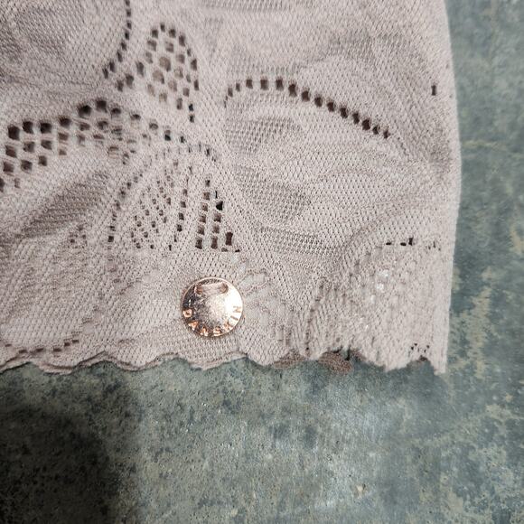 Danskin Intimates Womens Size Large Invisible Support Bralette Bra DS1263 - Picture 3 of 7